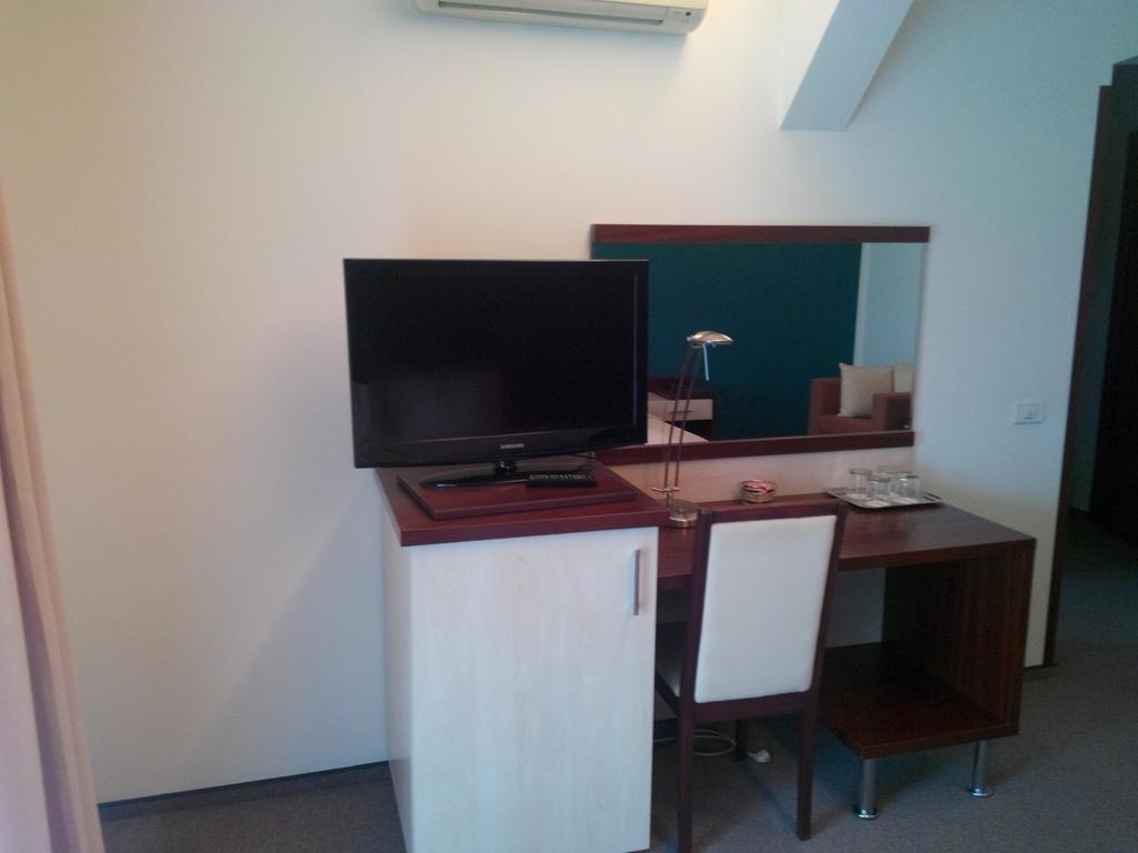 Baneasa Parc 3*